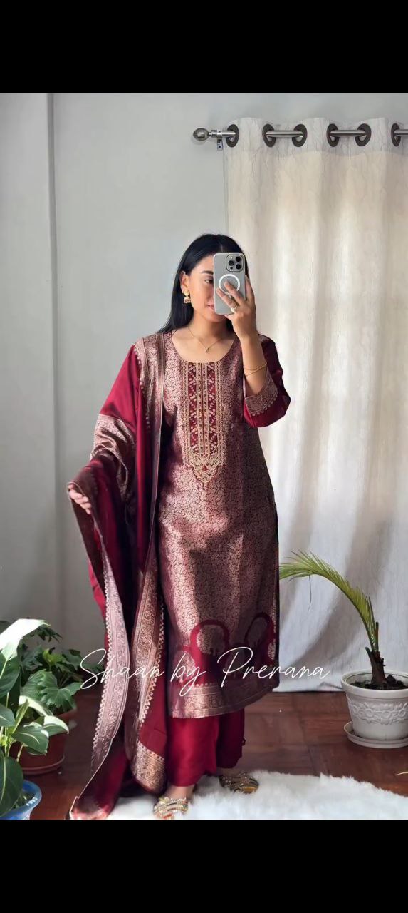 Beautiful Suit Sets in pure Banarasi Suit Set Top pent with duppta with jcard wiving