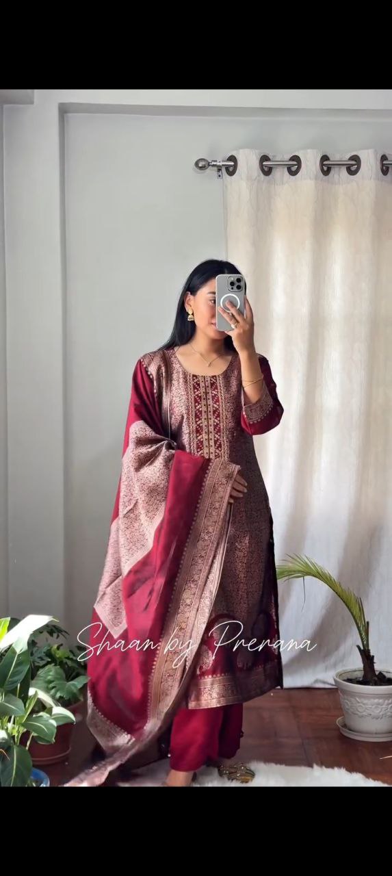 Beautiful Suit Sets in pure Banarasi Suit Set Top pent with duppta with jcard wiving