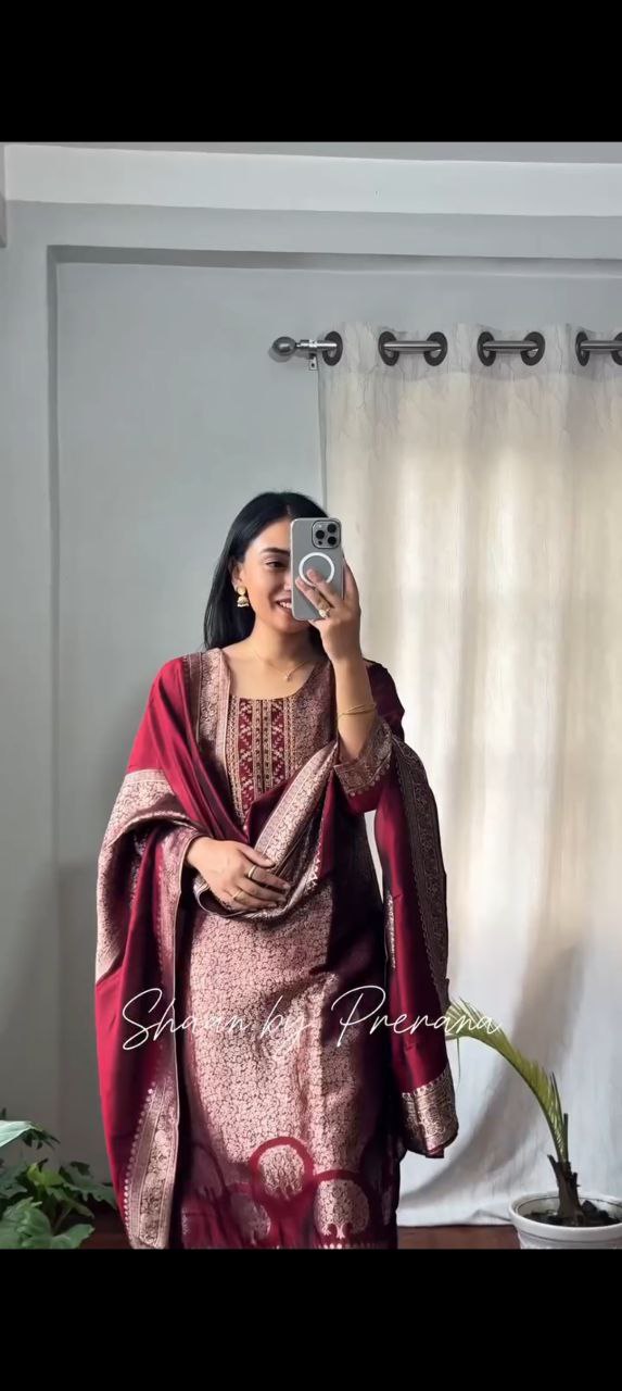 Beautiful Suit Sets in pure Banarasi Suit Set Top pent with duppta with jcard wiving