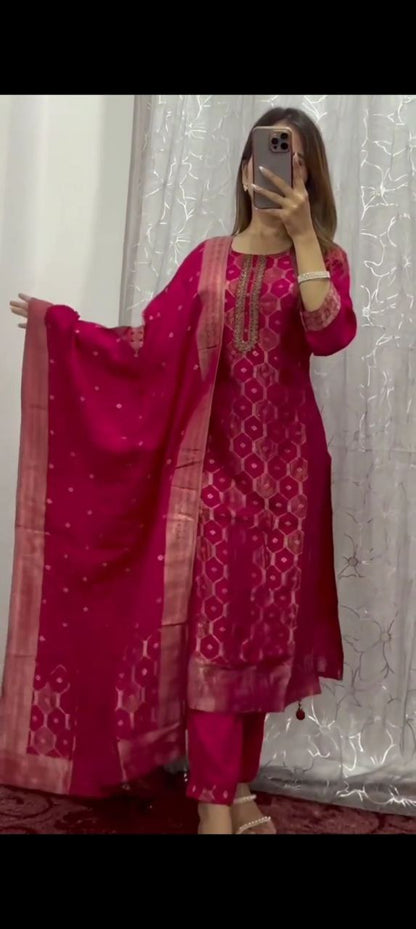 Beautiful Suit Sets in pure Banarasi Suit Set