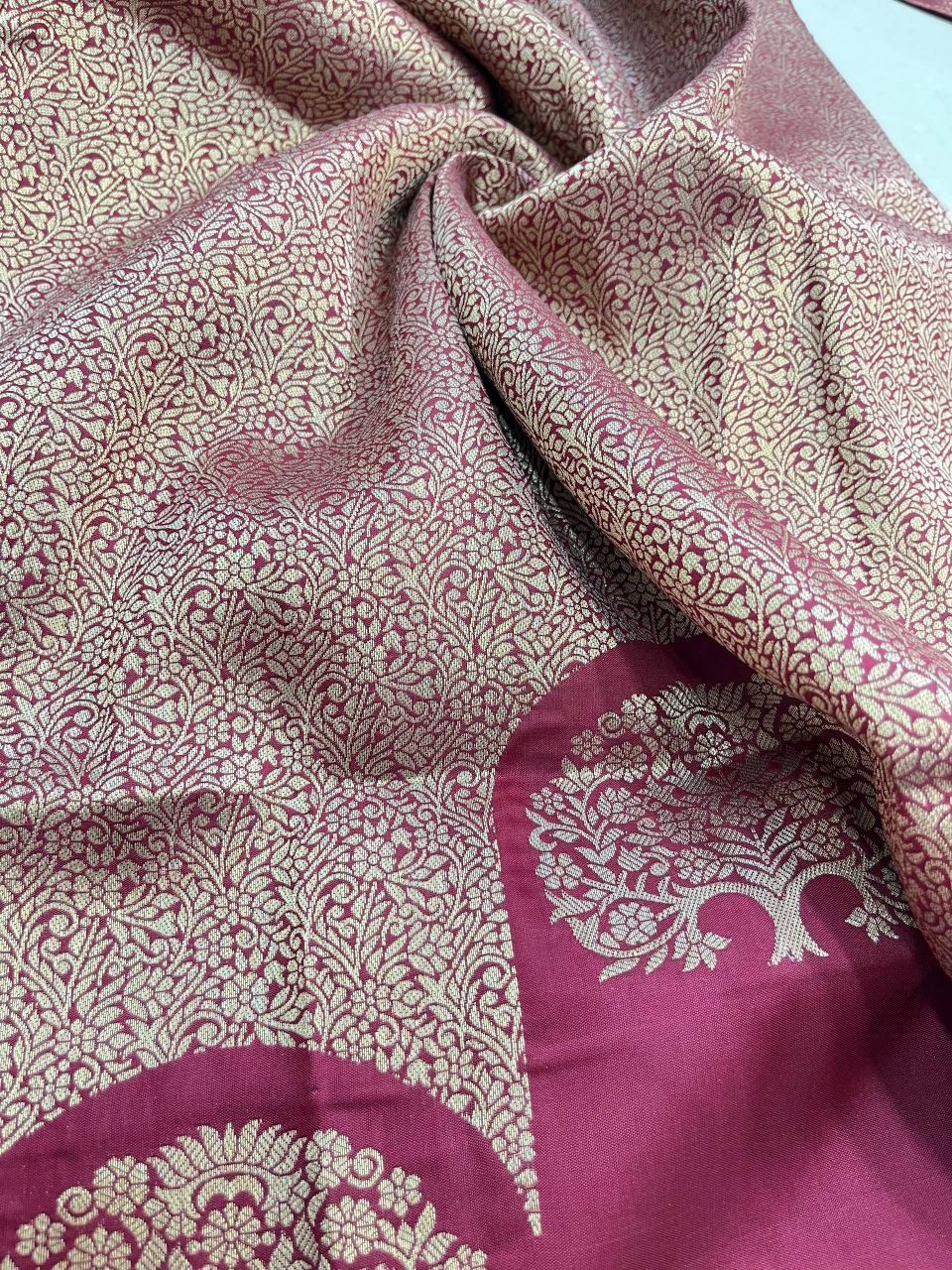 Beautiful Suit Sets in pure Banarasi Suit Set Top pent with duppta with jcard wiving