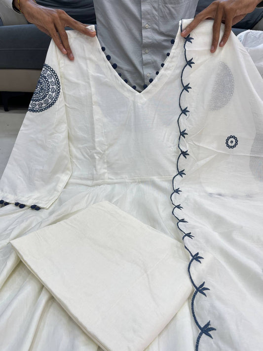 💃 Bollywood Inspired White Anarkali with Embroidered Dupatta – Festive & Party Wear 💃