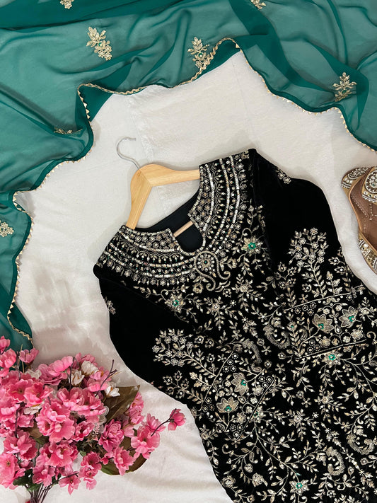 THE BEAUTY OF YOUR WARDROBE WITH THIS NEWLY LAUNCHED VELVET KURTI-PLAZZO SET
