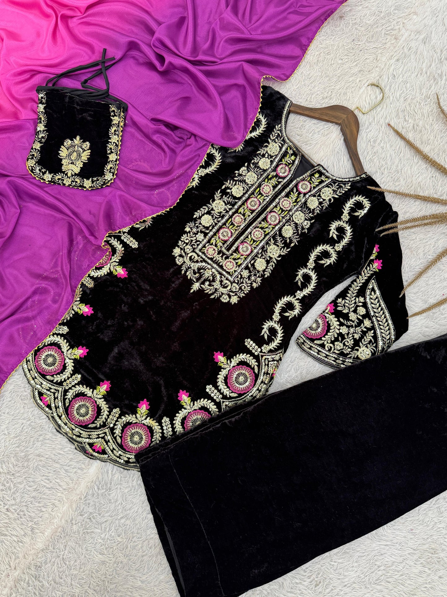 New Winter Collection In Viscous Velvet Top-Farshi Salwar And Dupatta Set Fully Stitched Ready To Wear 🔥