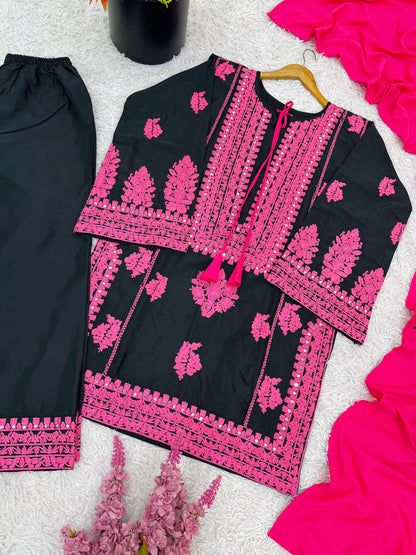 Designer Collection In Natural Crep Silk Top-Bottom And Dupatta Set Fully Stitched Ready To Wear