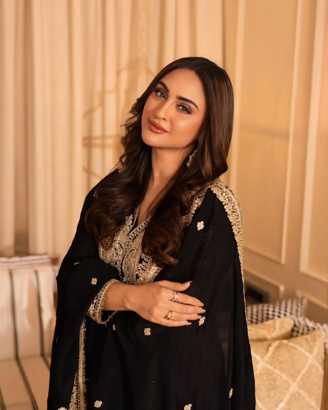 BEAUTIFUL KURTA SET IN GEORGETTE FABRIC WITH AMAZING SEQUINS & THREAD EMBROIDERY WORK