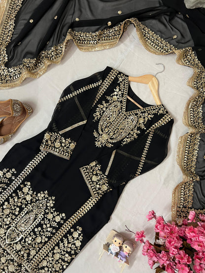 BEAUTIFUL KURTA SET IN GEORGETTE FABRIC WITH AMAZING SEQUINS & THREAD EMBROIDERY WORK