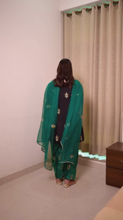 THE BEAUTY OF YOUR WARDROBE WITH THIS NEWLY LAUNCHED VELVET KURTI-PLAZZO SET